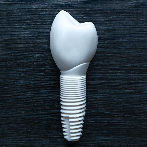 Zirconia implant