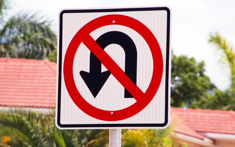 Photo of a no u-turn sign