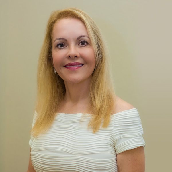 plastic surgeon consultation